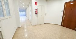 Fantástica oficina situada frente a la estación de metro de LEGAZPI.