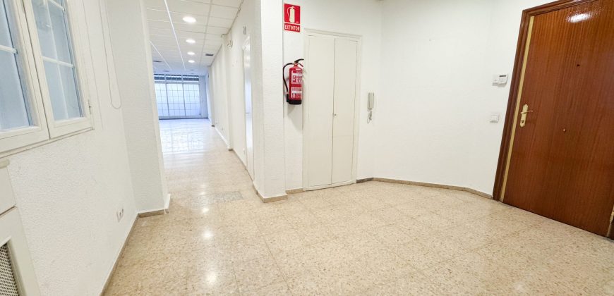 Fantástica oficina situada frente a la estación de metro de LEGAZPI.