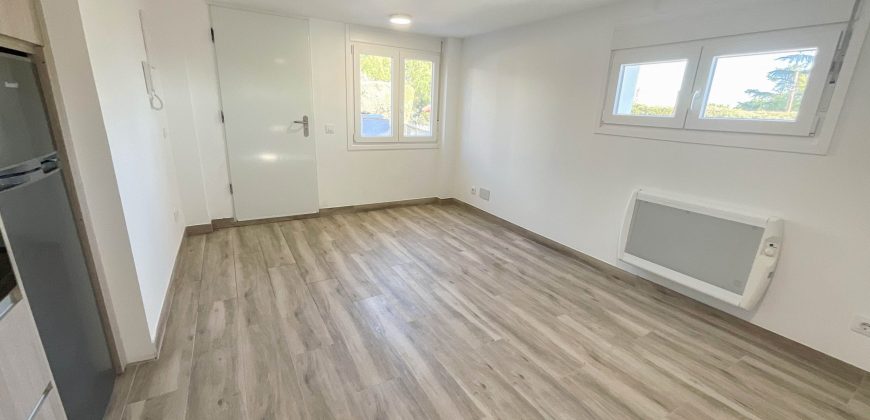 Alquiler fabuloso apartamento a ESTRENAR. Urb. Puentelasierra. Valdemorillo