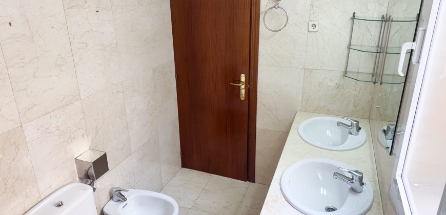 Fantástico apartamento, exterior muy luminoso, junto al metro de Delicias.