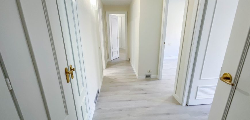 Alquiler Espléndido piso con gran terraza y chimenea francesa, orientado al sur-este, en el centro de Pozuelo de Alarcón.