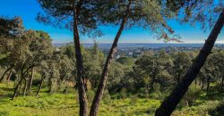 Fabulosa parcela de 1.780 metros cuadrados en la urbanización JaraBeltrán, Valdemorillo con excepcionales vistas.