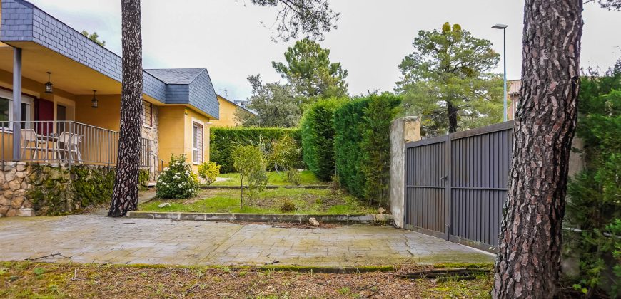 Chalet Independiente en Robledo de Chávela. Madrid