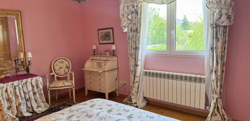 FABULOSO CHALET INDEPENDIENTE en la Sierra de Guadarrama. Los Molinos-Madrid