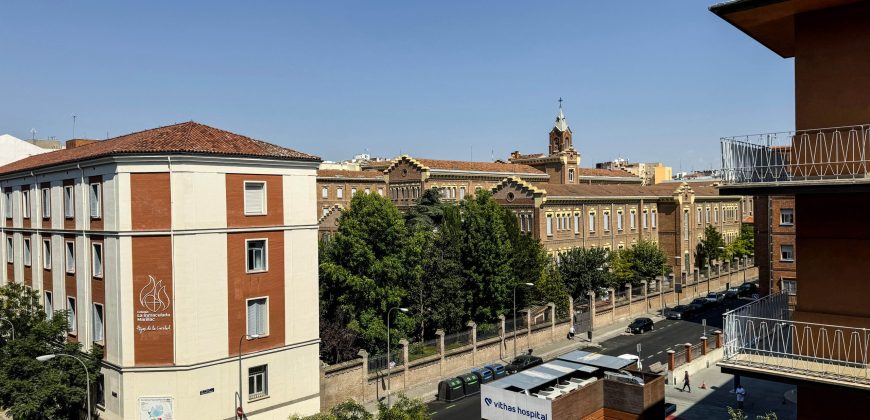 Piso exterior, zona Chamberí – Almagro. Madrid