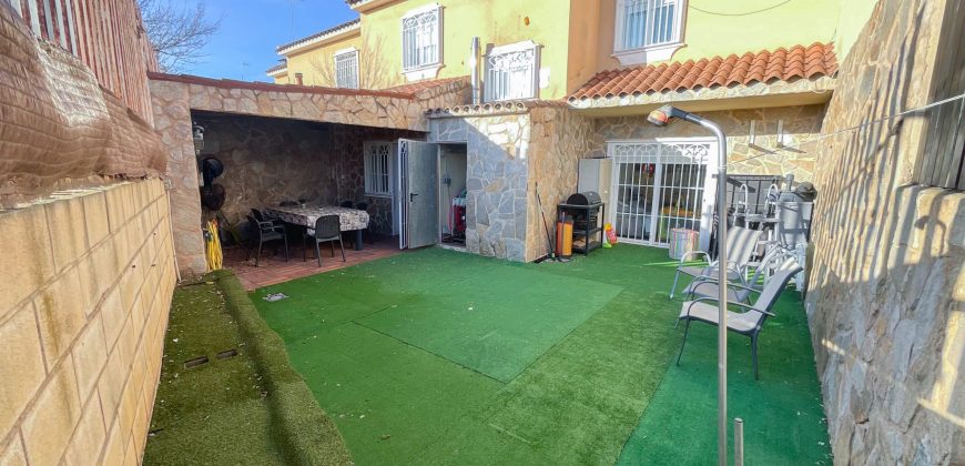 FABULOSO Chalet adosado en Numancia de la Sagra.