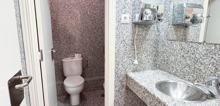 Fantástica oficina situada frente a la estación de metro de LEGAZPI.