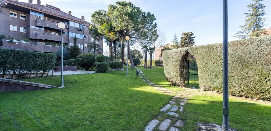 FANTÁSTICO ÁTICO DÚLPEX EN LA AVENIDA DE EUROPA. POZUELO DE ALARCÓN