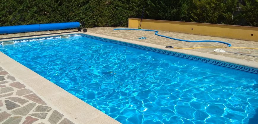 Chalet Independiente en Robledo de Chávela. Madrid