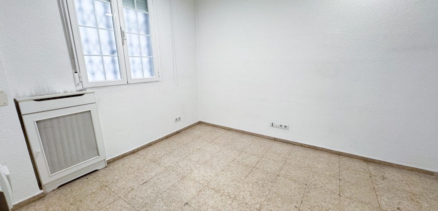 Fantástica oficina situada frente a la estación de metro de LEGAZPI.