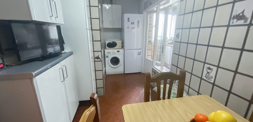 MAGNÍFICA VIVIENDA EXTERIOR, JUNTO AL METRO LINEA 3, CIUDAD DE LOS ÁNGELES. MADRID