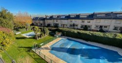 Alquiler Espléndido piso con gran terraza y chimenea francesa, orientado al sur-este, en el centro de Pozuelo de Alarcón.
